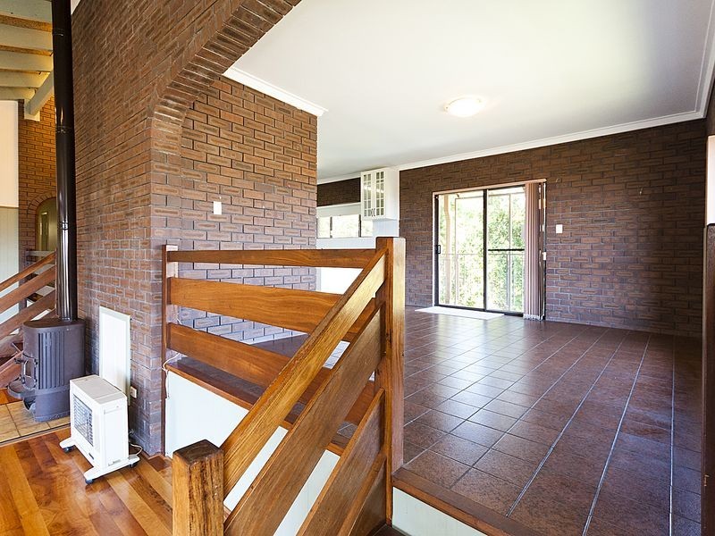 2 The Corkscrew, Gooseberry Hill WA 6076