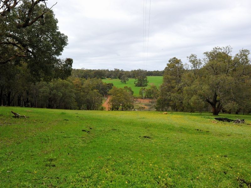 198 Burgess Road, Gidgegannup WA 6083