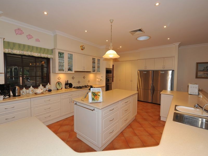 198 Burgess Road, Gidgegannup WA 6083