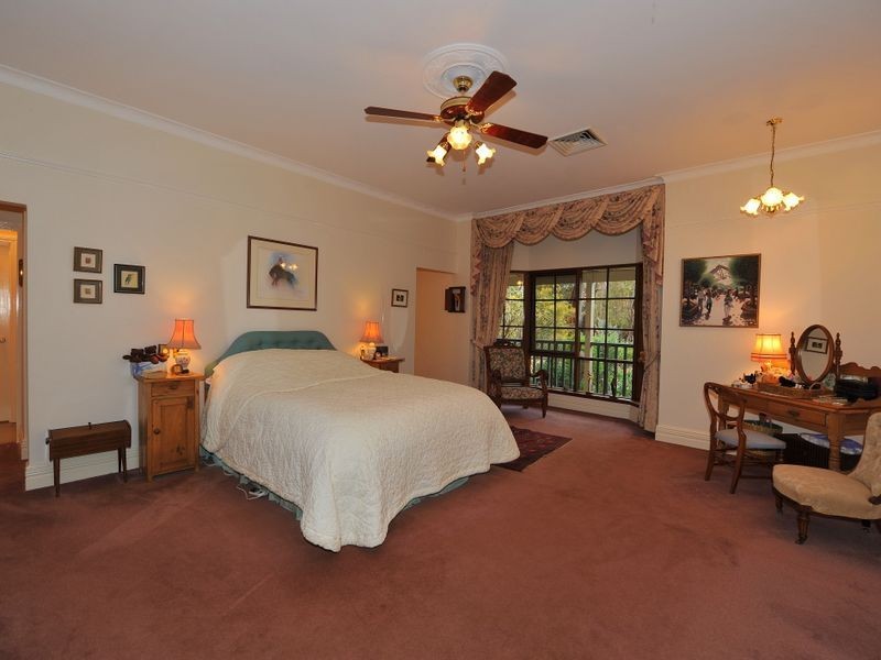 198 Burgess Road, Gidgegannup WA 6083