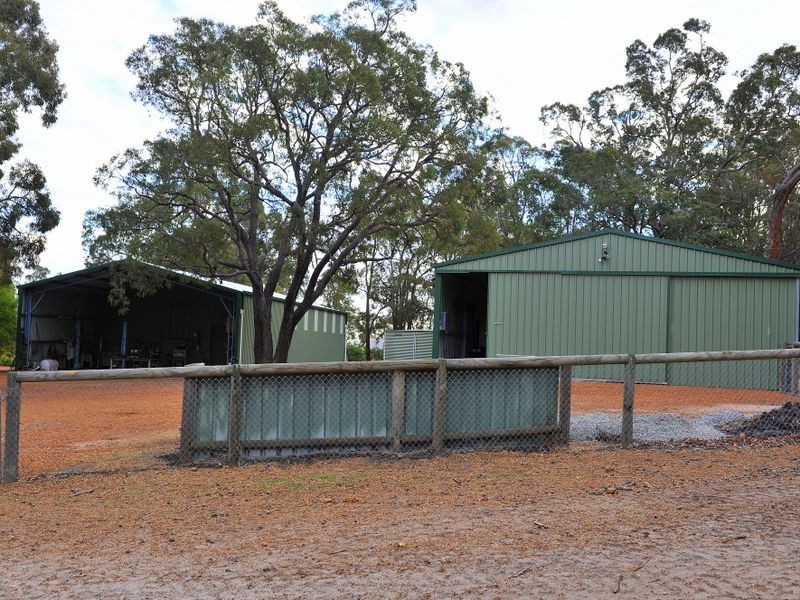 198 Burgess Road, Gidgegannup WA 6083