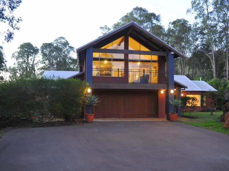 300 Aldersyde Road, Bickley WA 6076
