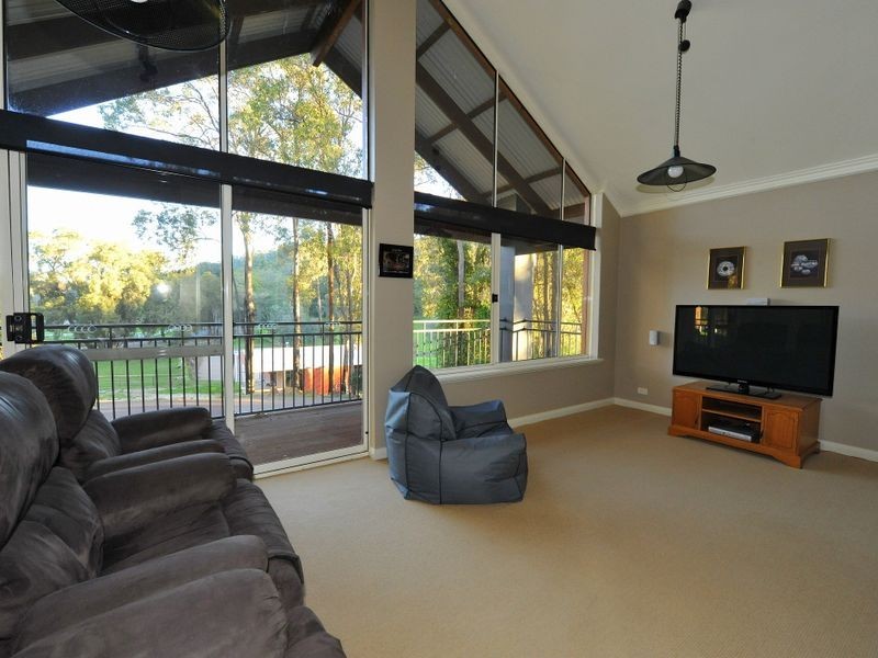 300 Aldersyde Road, Bickley WA 6076