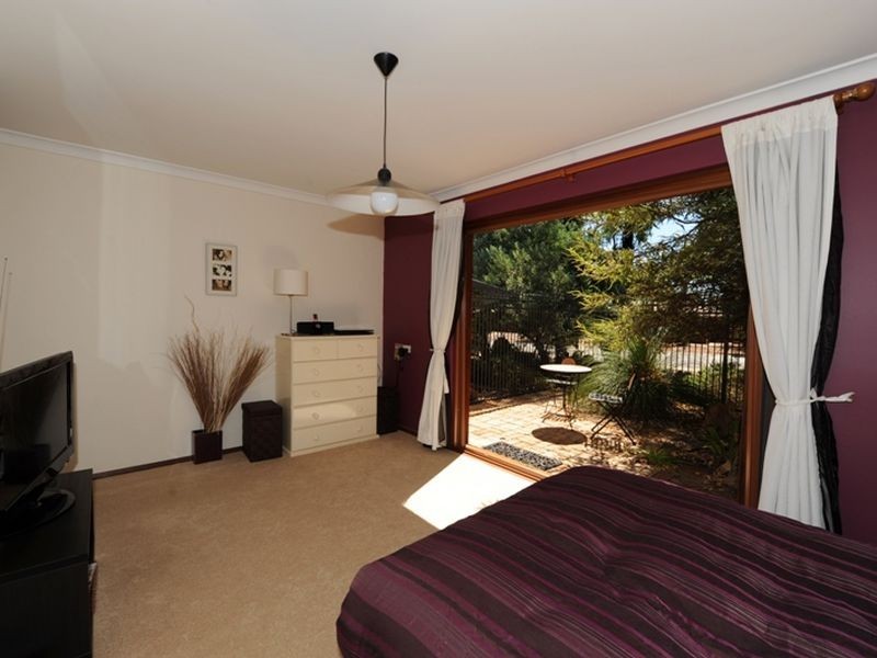 27 Ryan Way, Lesmurdie WA 6076