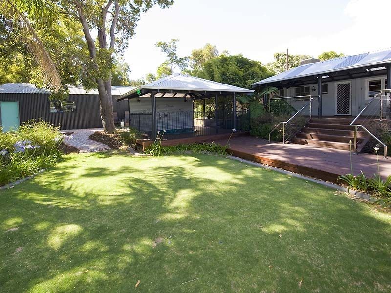 27 George Road, Lesmurdie WA 6076