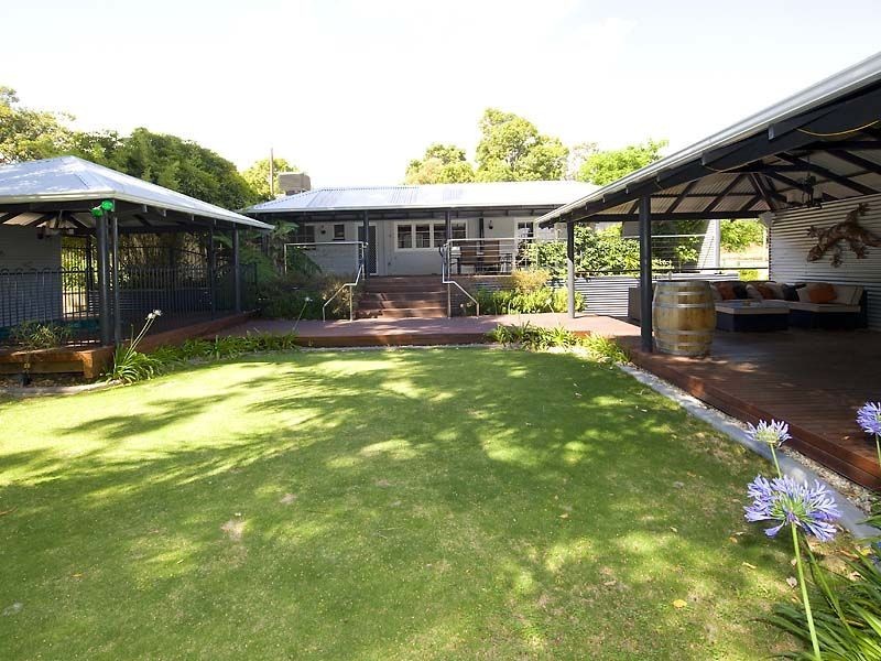 27 George Road, Lesmurdie WA 6076