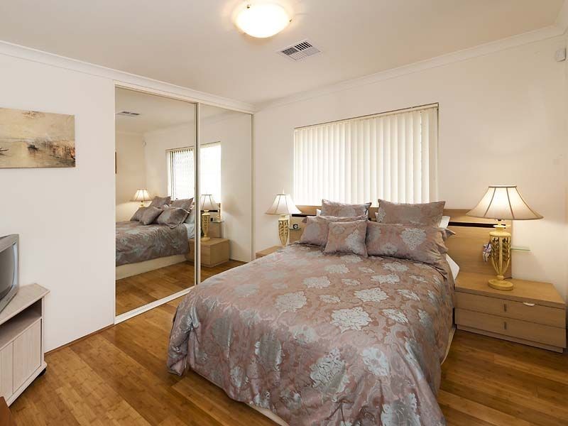 2/9 Railway Rd, Kalamunda WA 6076