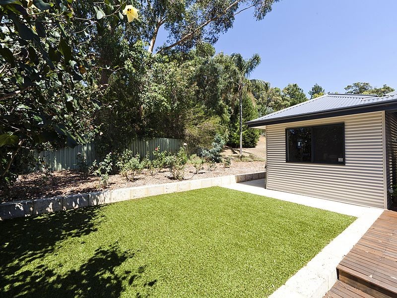 3 Littley Rest, Kalamunda WA 6076