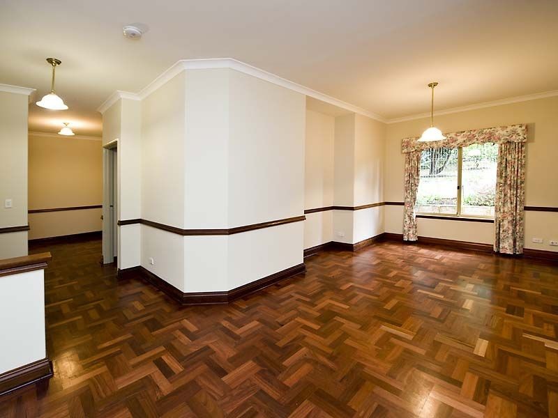 17 Dale Drive, Gooseberry Hill WA 6076