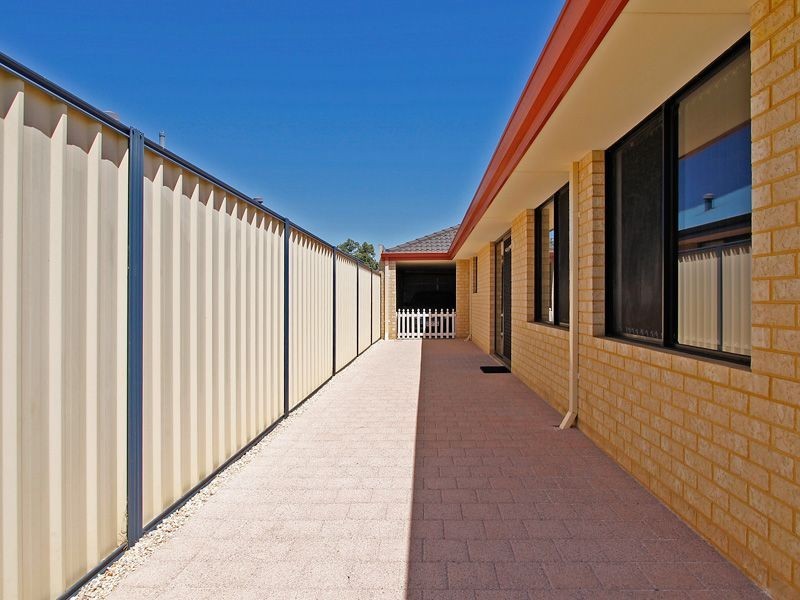 5 Heroic Lane, Wattle Grove WA 6107