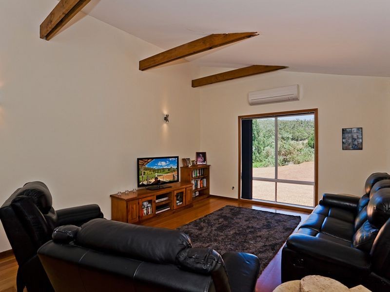 345 Aldersyde Road, Bickley WA 6076