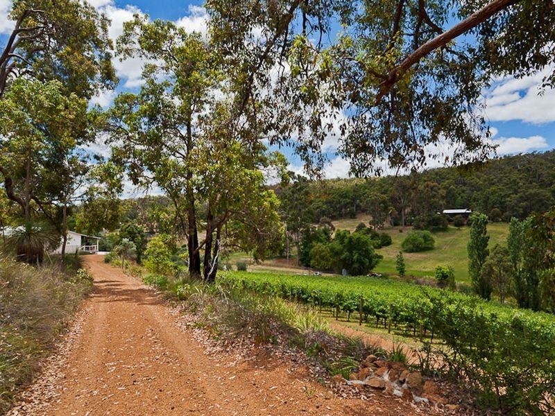 345 Aldersyde Road, Bickley WA 6076