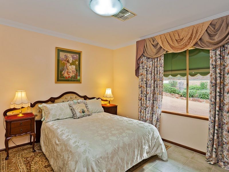 167 Stanhope Road, Bickley WA 6076