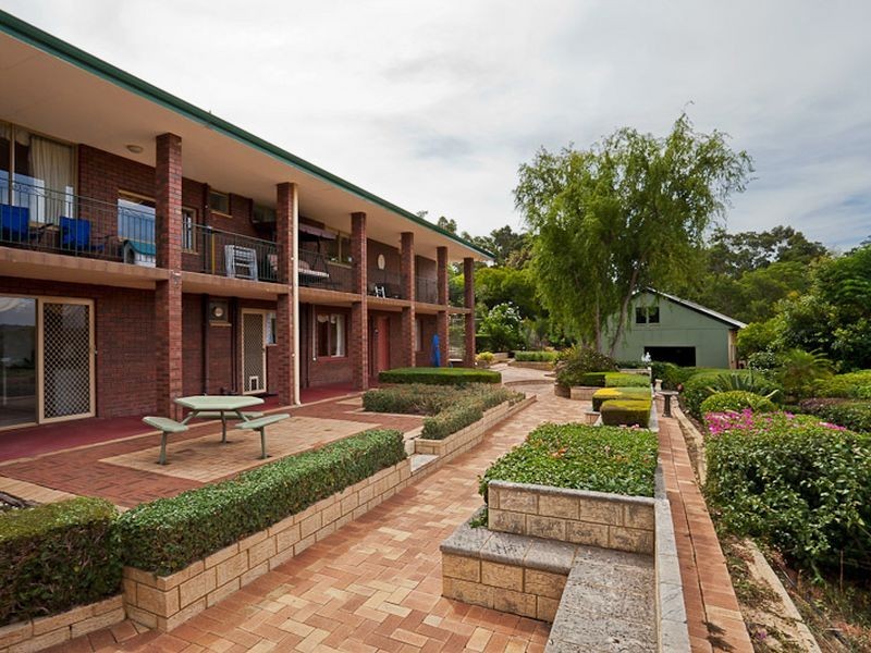 167 Stanhope Road, Bickley WA 6076