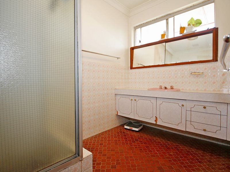 208 Canning Road, Lesmurdie WA 6076