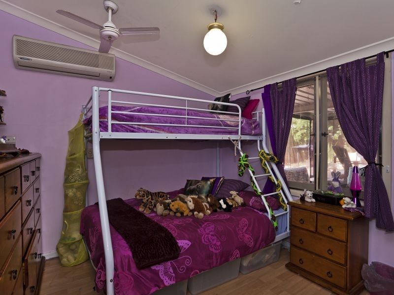 4 Herald  Close, Kalamunda WA 6076