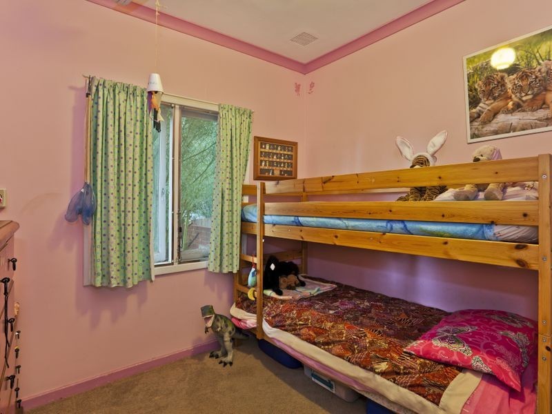 4 Herald  Close, Kalamunda WA 6076