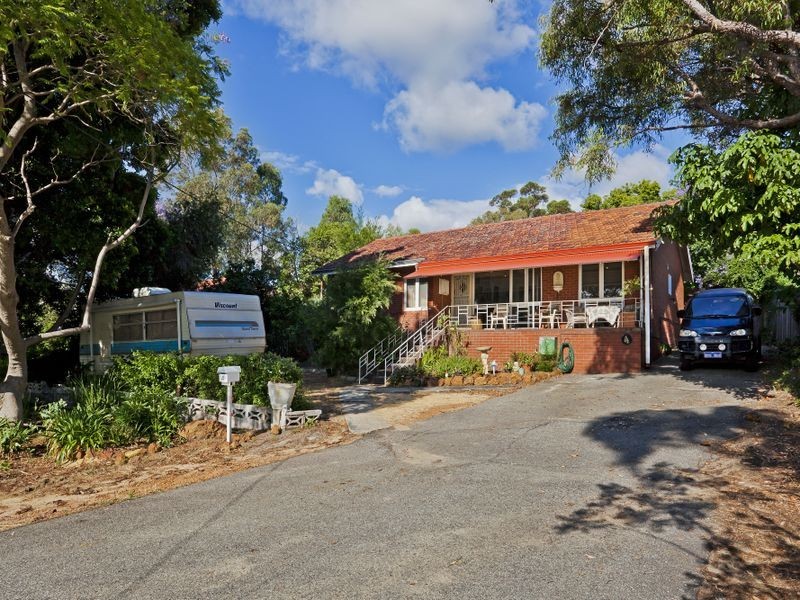 4 Herald  Close, Kalamunda WA 6076