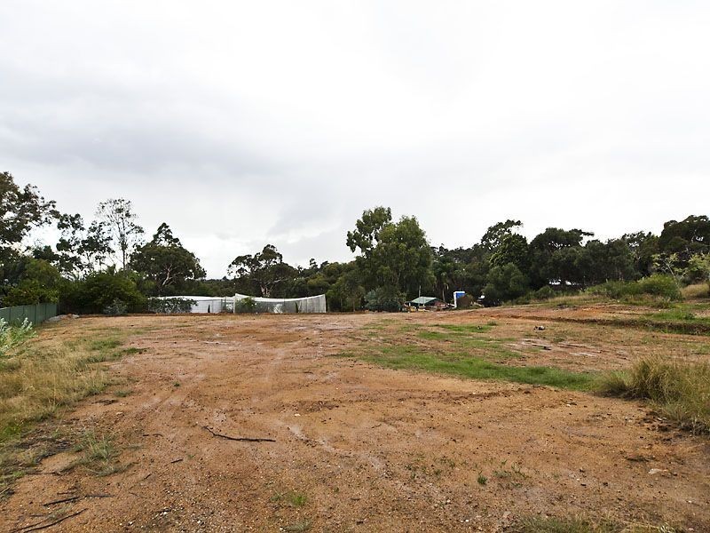 7 Nangana Way, Kalamunda WA 6076