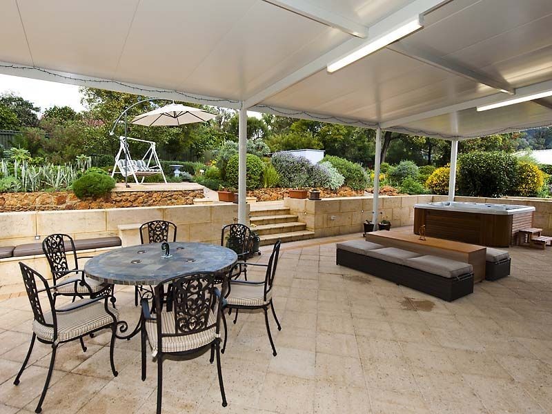 68 George Road, Lesmurdie WA 6076