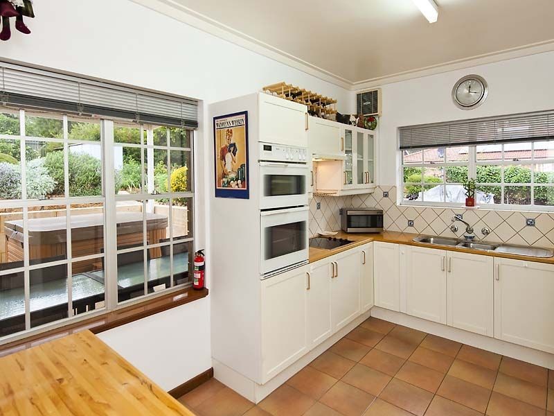 68 George Road, Lesmurdie WA 6076