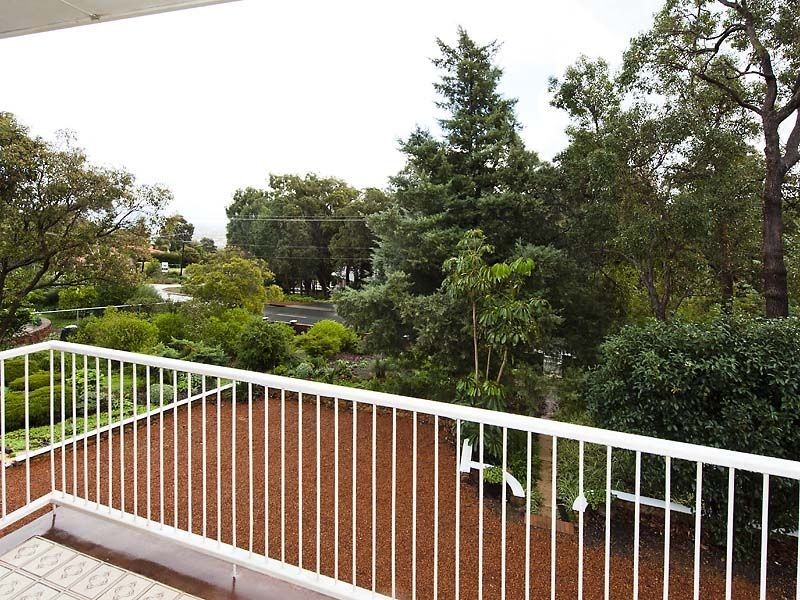 68 George Road, Lesmurdie WA 6076