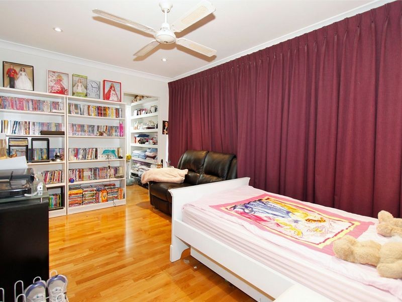 34 Ashurst Drive, Lesmurdie WA 6076