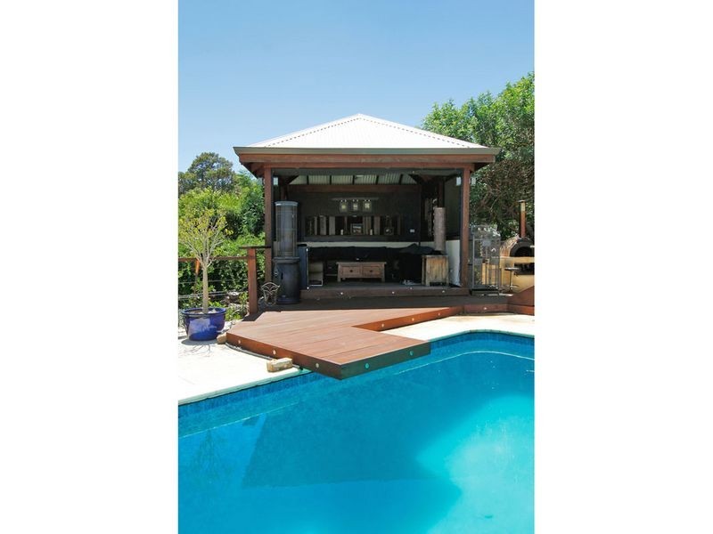 34 Ashurst Drive, Lesmurdie WA 6076