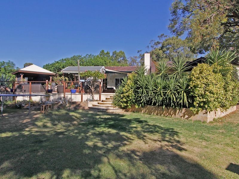 34 Ashurst Drive, Lesmurdie WA 6076