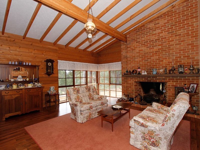 2 Punai Place, Bickley WA 6076