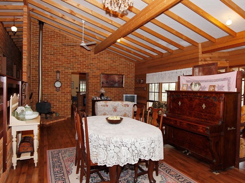 2 Punai Place, Bickley WA 6076