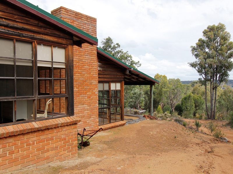 2 Punai Place, Bickley WA 6076