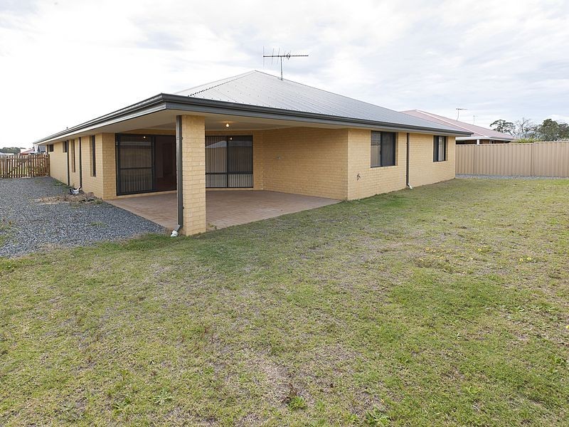 2 Kandimak Boulevard, Darling Downs WA 6122