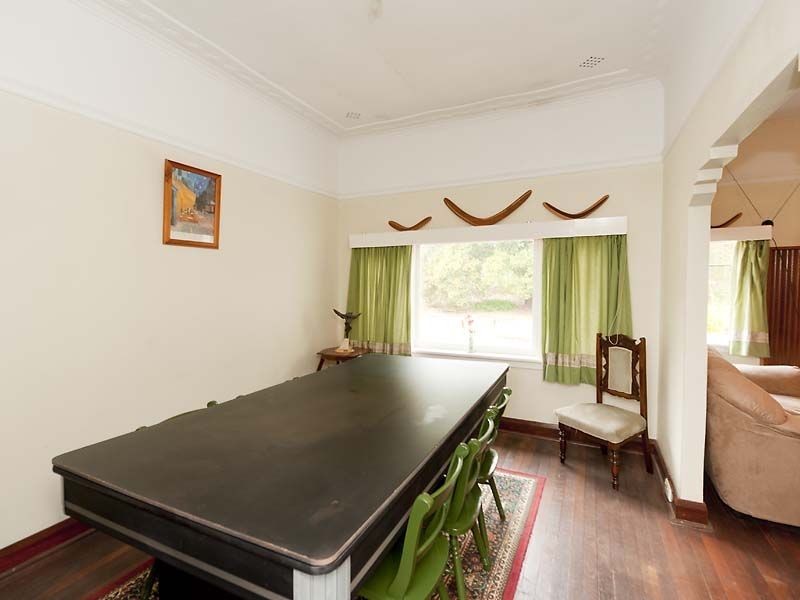 2 Parke Road, Gooseberry Hill WA 6076