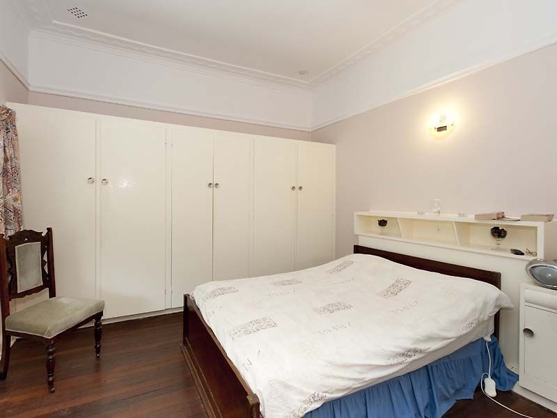 2 Parke Road, Gooseberry Hill WA 6076