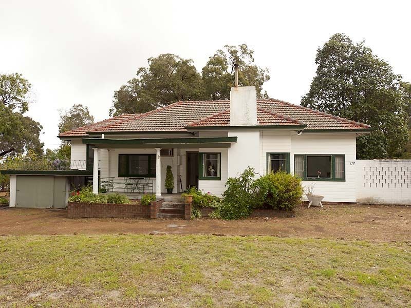 2 Parke Road, Gooseberry Hill WA 6076