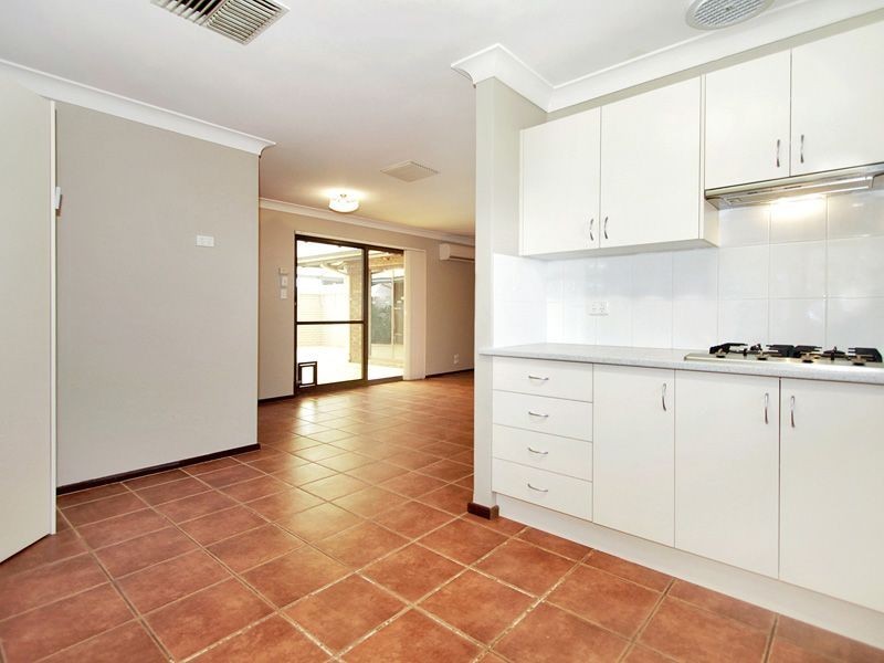 37 Heslop Road, Lesmurdie WA 6076