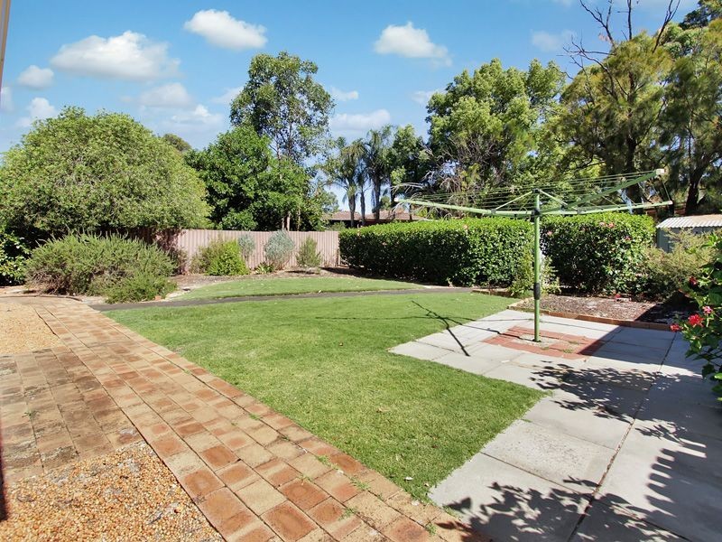 37 Heslop Road, Lesmurdie WA 6076