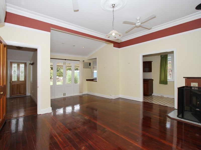 6080 Phillips Road, Mundaring WA 6073