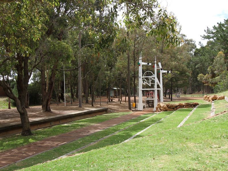 6080 Phillips Road, Mundaring WA 6073