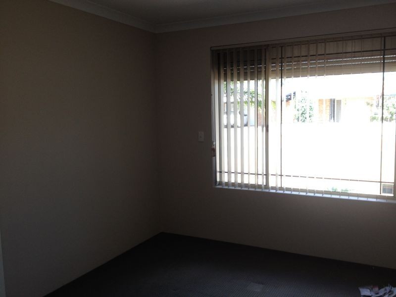 37 Calcite Place, Forrestfield WA 6058