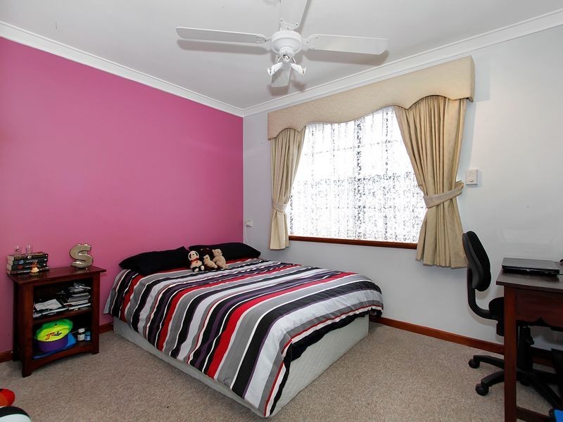 1 Mileti Road, Lesmurdie WA 6076