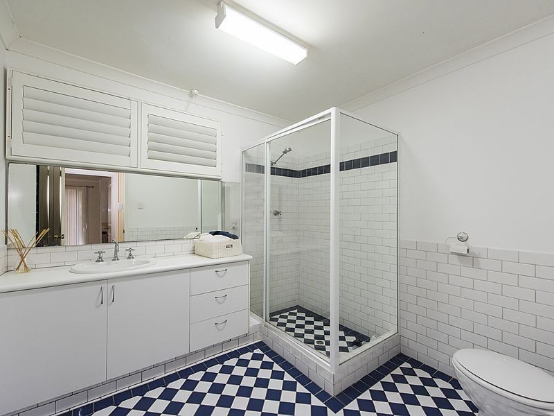 12 Lenori Road, Gooseberry Hill WA 6076