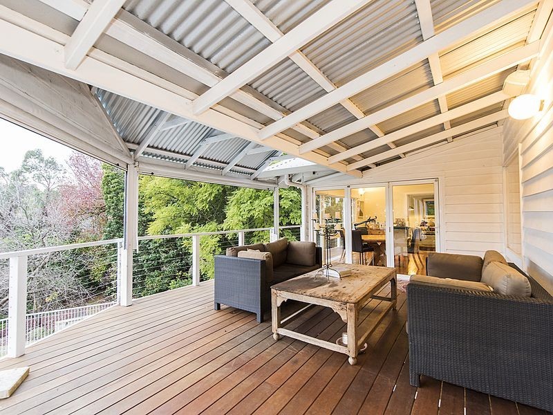 12 Lenori Road, Gooseberry Hill WA 6076