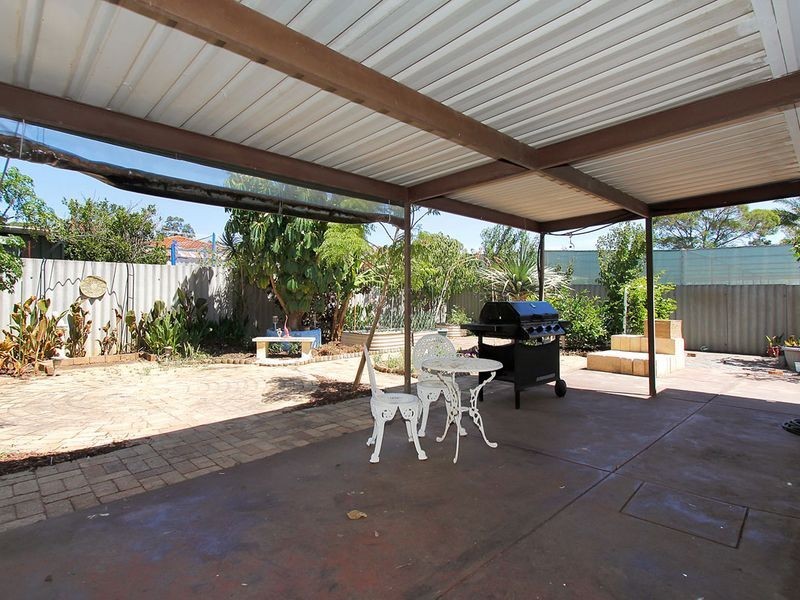 343 Holmes Road, Forrestfield WA 6058