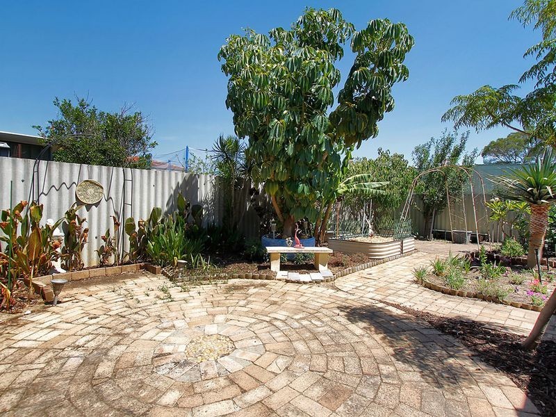 343 Holmes Road, Forrestfield WA 6058