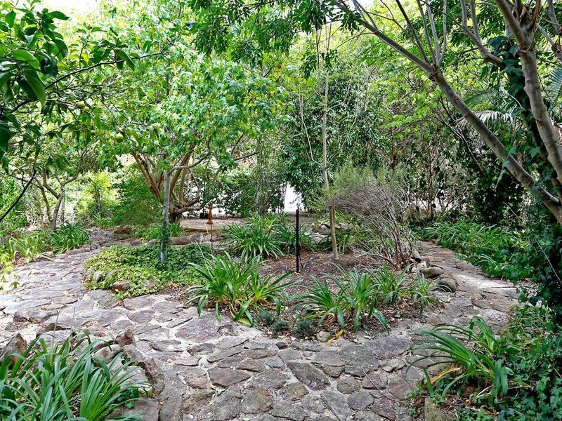 17 Andrew Street, Kalamunda WA 6076