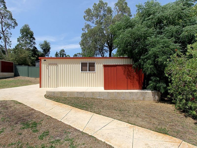 7 Nangkita Road, Kalamunda WA 6076