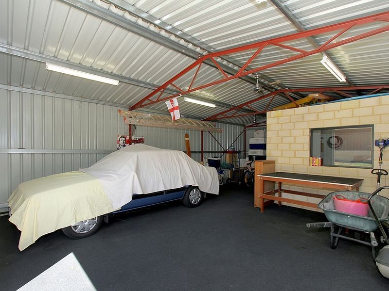7 Nangkita Road, Kalamunda WA 6076