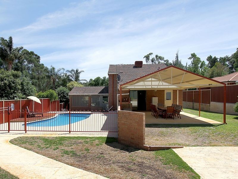 7 Nangkita Road, Kalamunda WA 6076